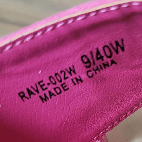 Chinese Laundry Rave Buckle Block Heel Suede Sandal in Bubblegum Pink - Picture 9 of 11